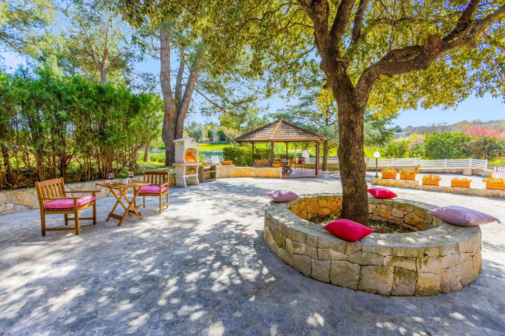 Trullo Lumise By Plus *
